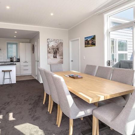 Blue Bungalow Martinborough Extérieur photo
